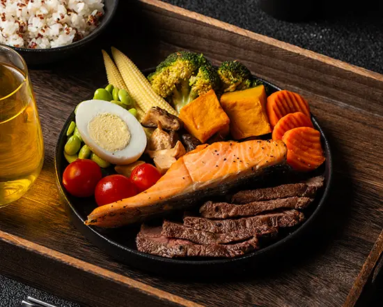 Item70 爐烤鮭魚菲力舒肥板腱牛排餐盒|oven Roasted Salmon Fillet Sous Vide Beef Blade Steak Meal Box