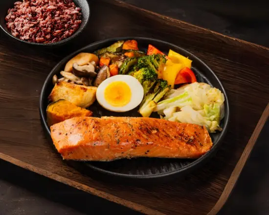 Item09 爐烤鮭魚菲力餐盒|oven Roasted Salmon Fillet Rice Box