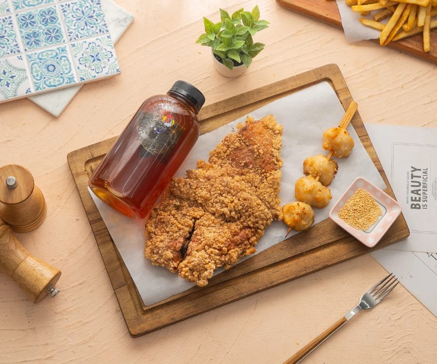 海陸雙饗的烤炸B餐，包含酥炸雞排與炭烤花枝丸 新竹外送