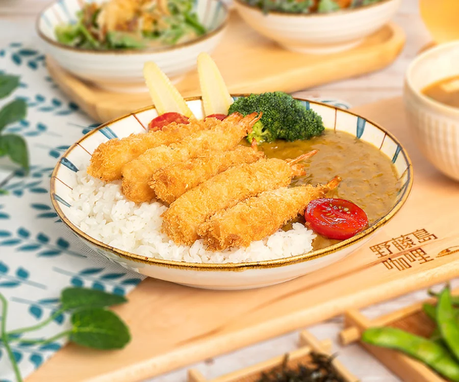 濃郁日式咖哩飯搭配五隻黃金炸蝦 新竹推薦