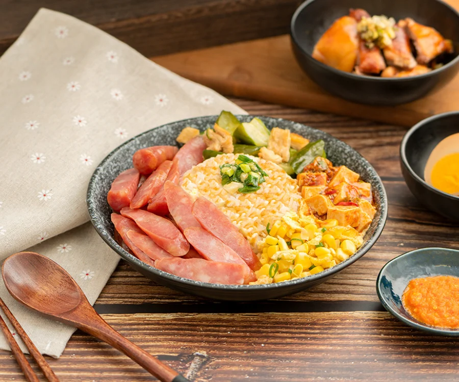 鹹甜下飯的台式經典香腸飯 高雄便當