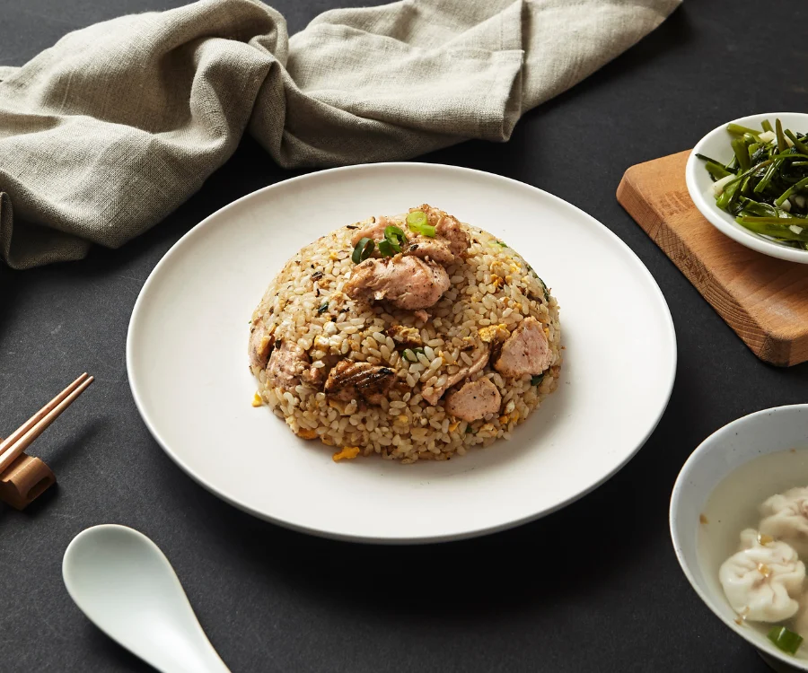 鹹香下飯的鮭魚炒飯 新北必吃