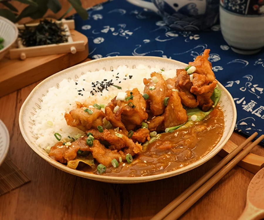 外酥內嫩的香酥唐揚雞咖哩飯 中壢美食