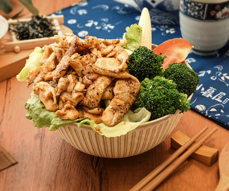 炙燒香氣的直火鮭魚肉壽喜丼 中壢推薦