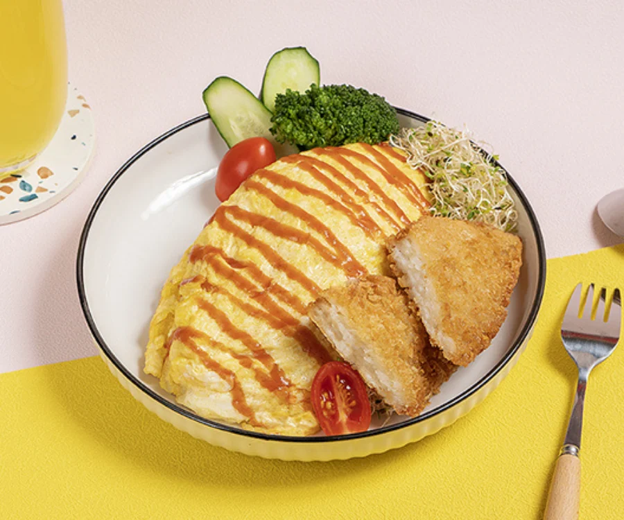 外酥內軟的鮮香魚排蛋包飯 台中外送
