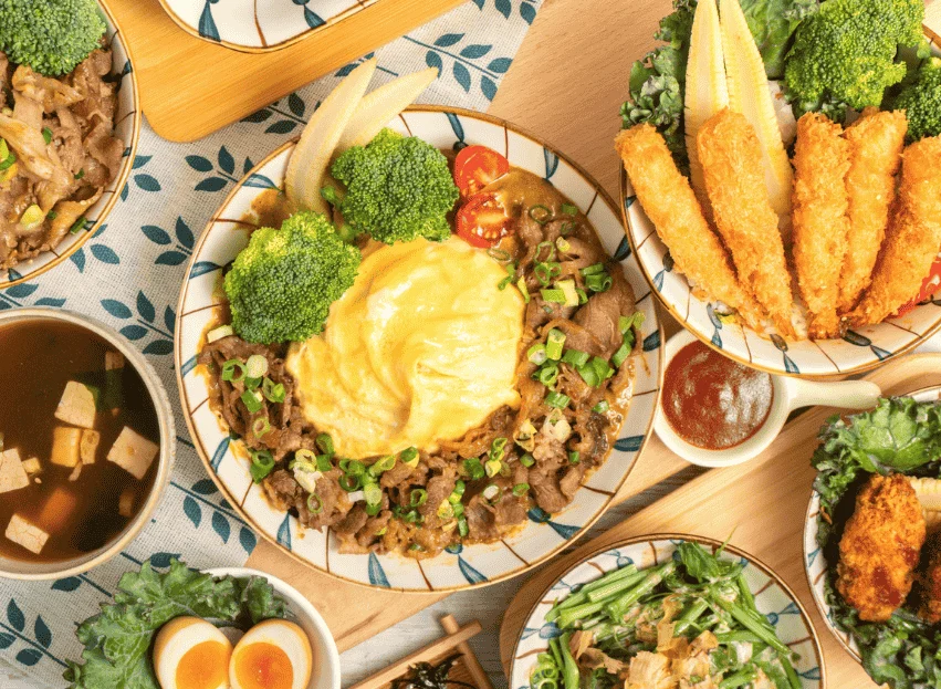 豐盛滑嫩的日式滑蛋壽喜牛咖哩飯 台中美食推薦