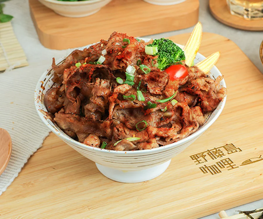 肉量十足的爆盛燒肉牛丼飯 新竹丼飯