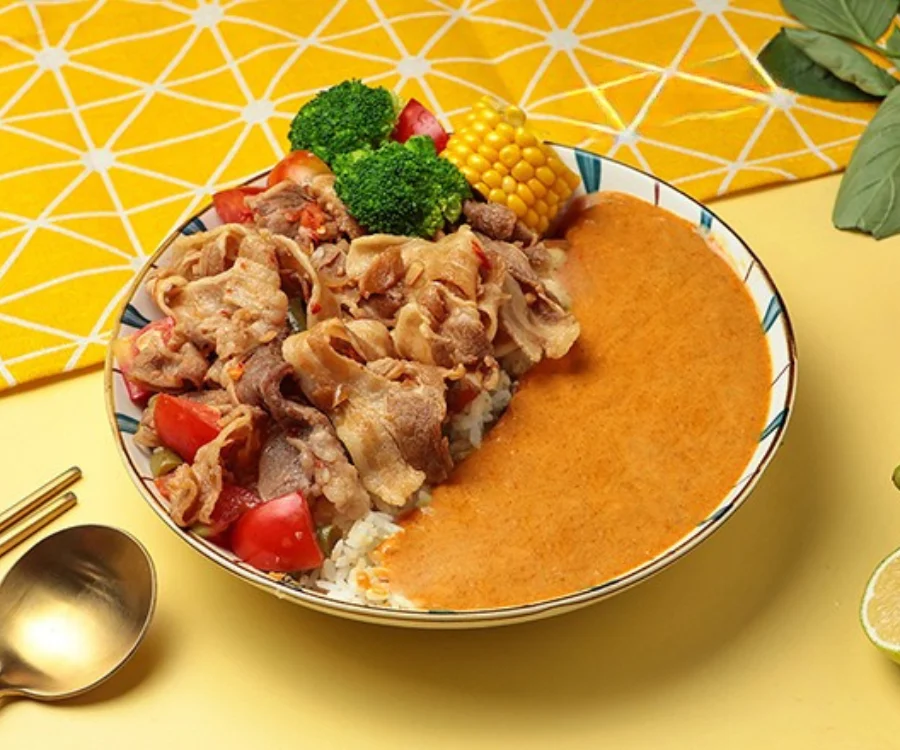 濃郁下飯的紅咖哩打拋豬肉飯 台北美食