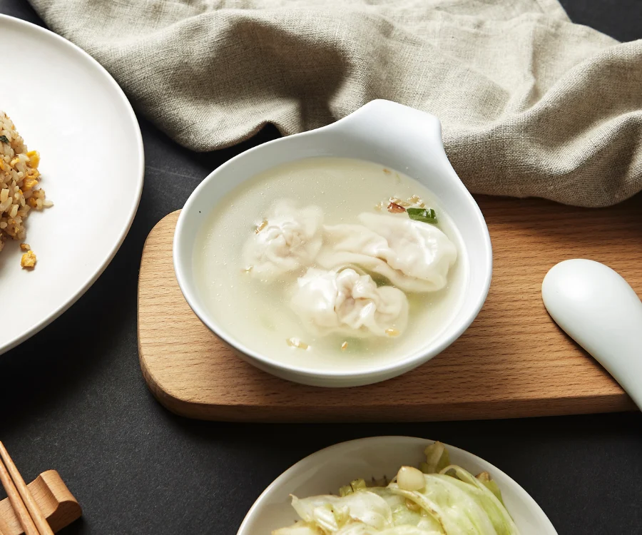 皮薄餡多的餛飩湯 新北美食