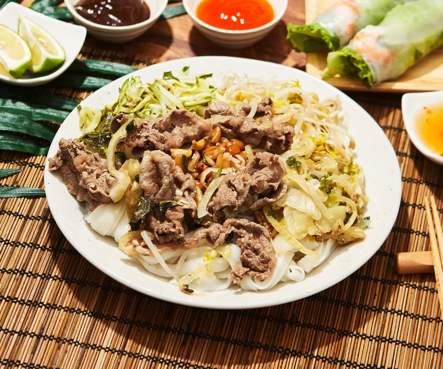 清爽開胃的鮮牛肉乾拌河粉 宜蘭推薦