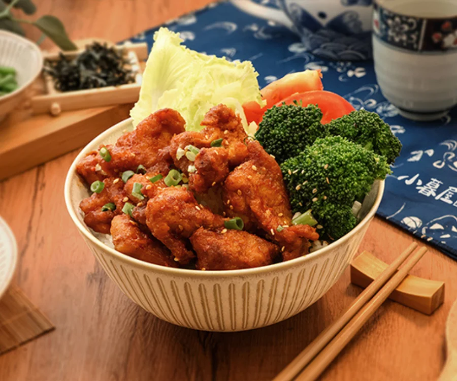 甜辣風味的洋釀韓式炸雞壽喜丼 中壢美食