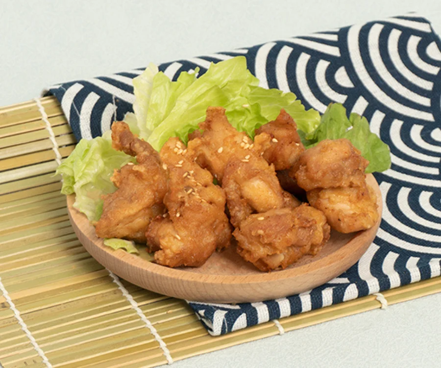 台北飯糰香酥唐揚雞外酥內嫩唐揚雞塊盛盤單點