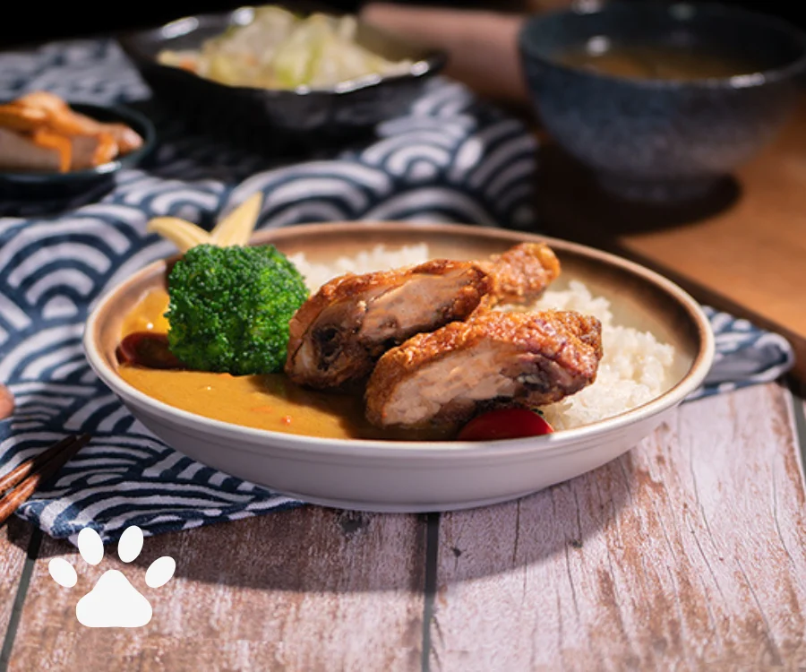 外酥內嫩的日式唐揚雞腿咖哩飯 新北美食