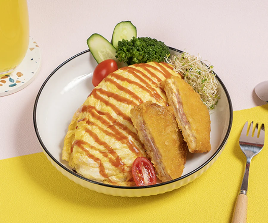 牽絲爆漿的藍帶起司豬排蛋包飯 台中必吃
