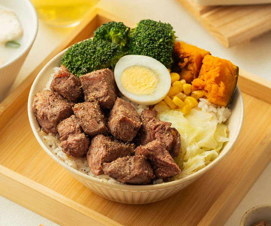 香氣十足的黑胡椒骰子牛餐盒 新竹美食