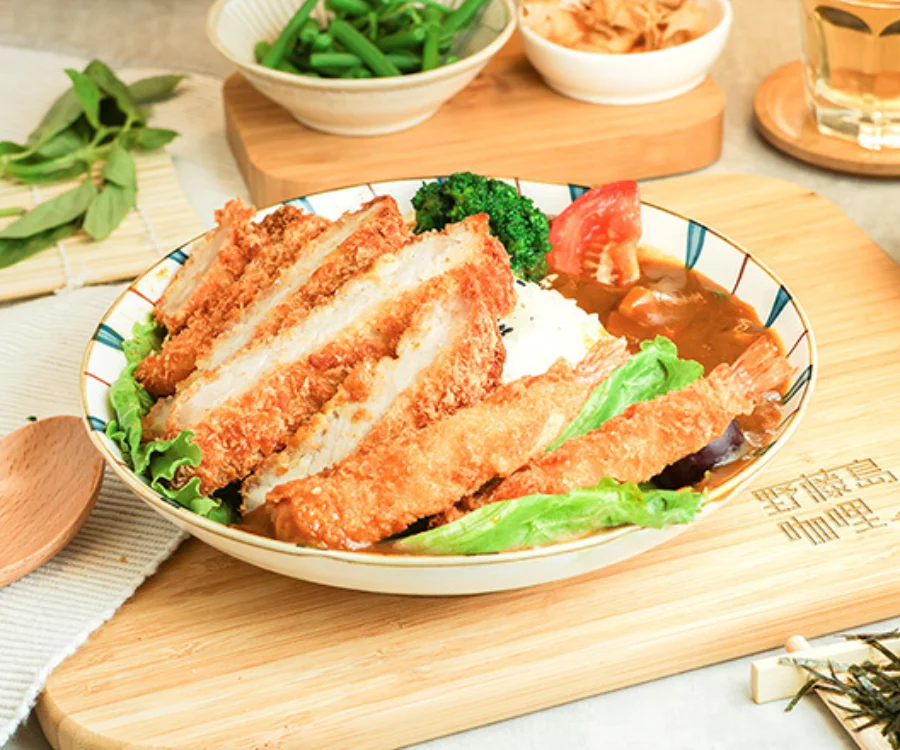 豪華雙拼厚切豬排與黃金炸蝦咖哩飯 新竹外送