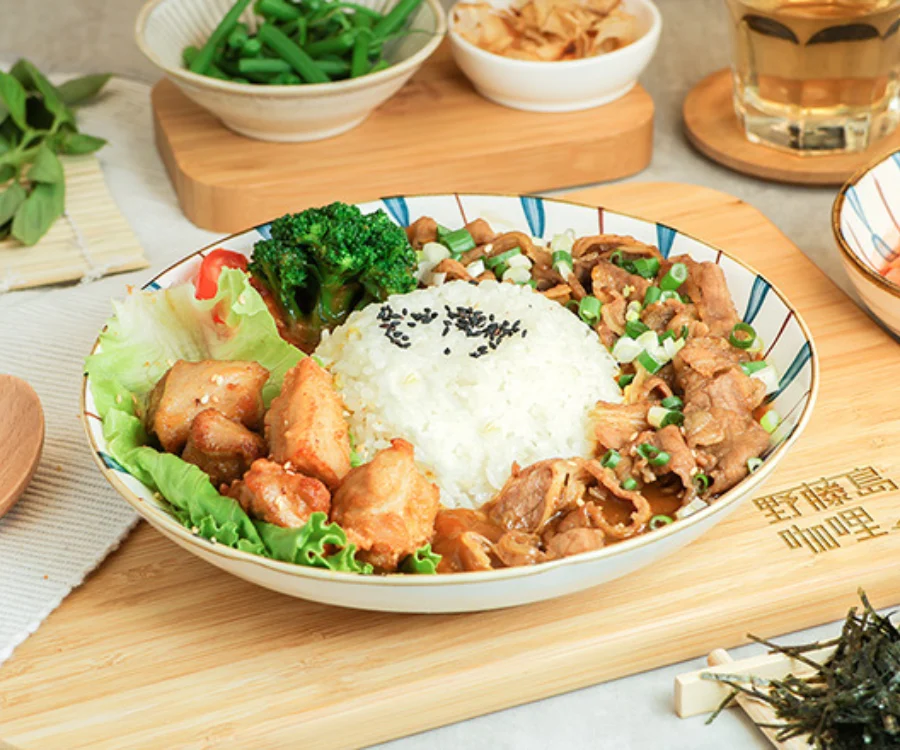 壽喜燒豬肉搭配唐揚雞咖哩飯 新竹推薦
