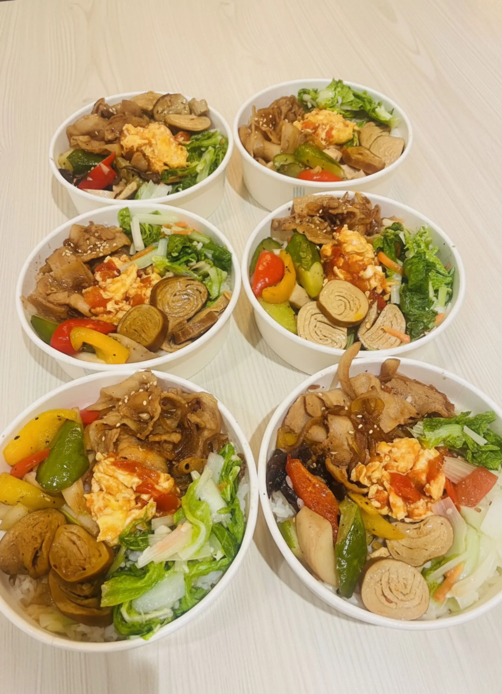 金采烤肉 • 鐵板 百元便當的最新菜單