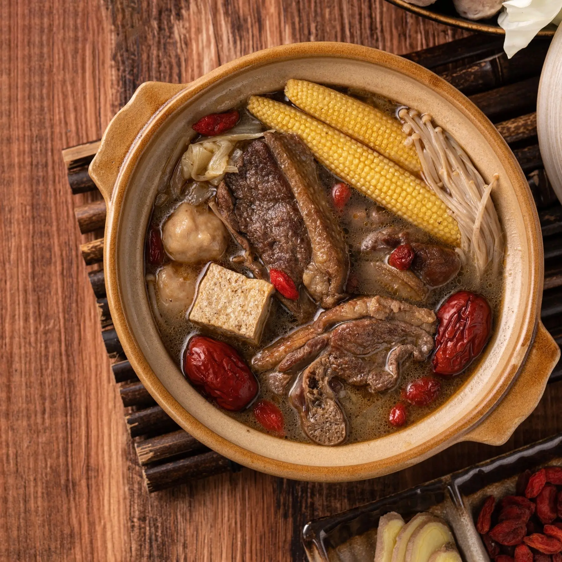 巷口灶腳｜小火鍋專賣店的產品介紹