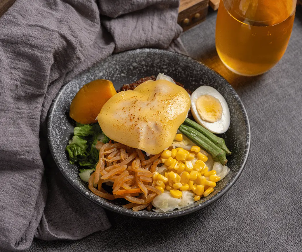 萬隆炙燒起司雞胸 濃郁牽絲